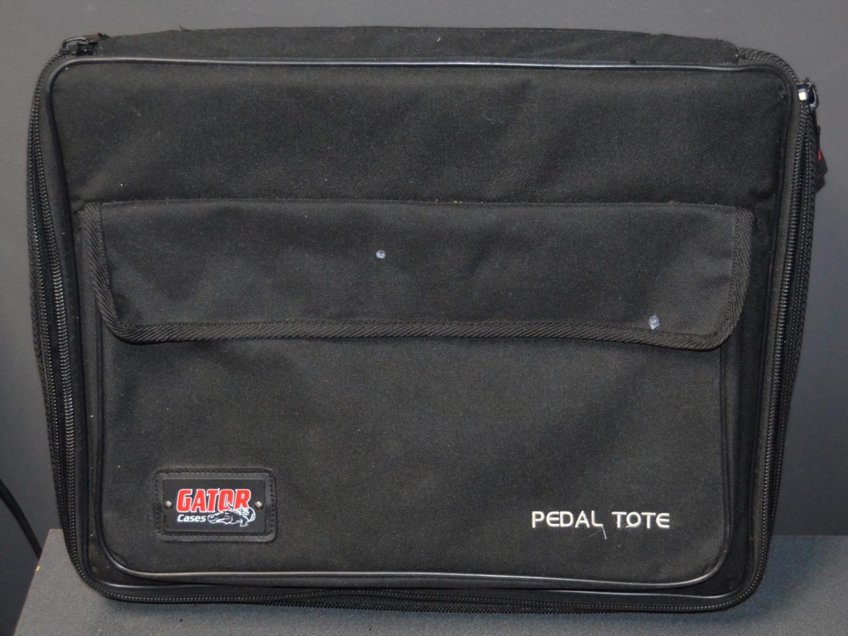 Gator Pedal Tote Effects Pedal Board & Gig Bag Used The Guitar Hangar