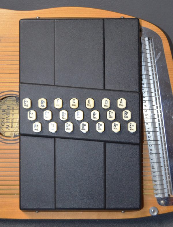 Oscar Schmidt - Model 45 C/R Appalachian Auto Harp w/ Case - Used - Image 2