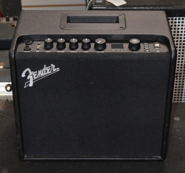 Fender - Mustang LT25 Guitar Combo Modeling Amplifier - Used