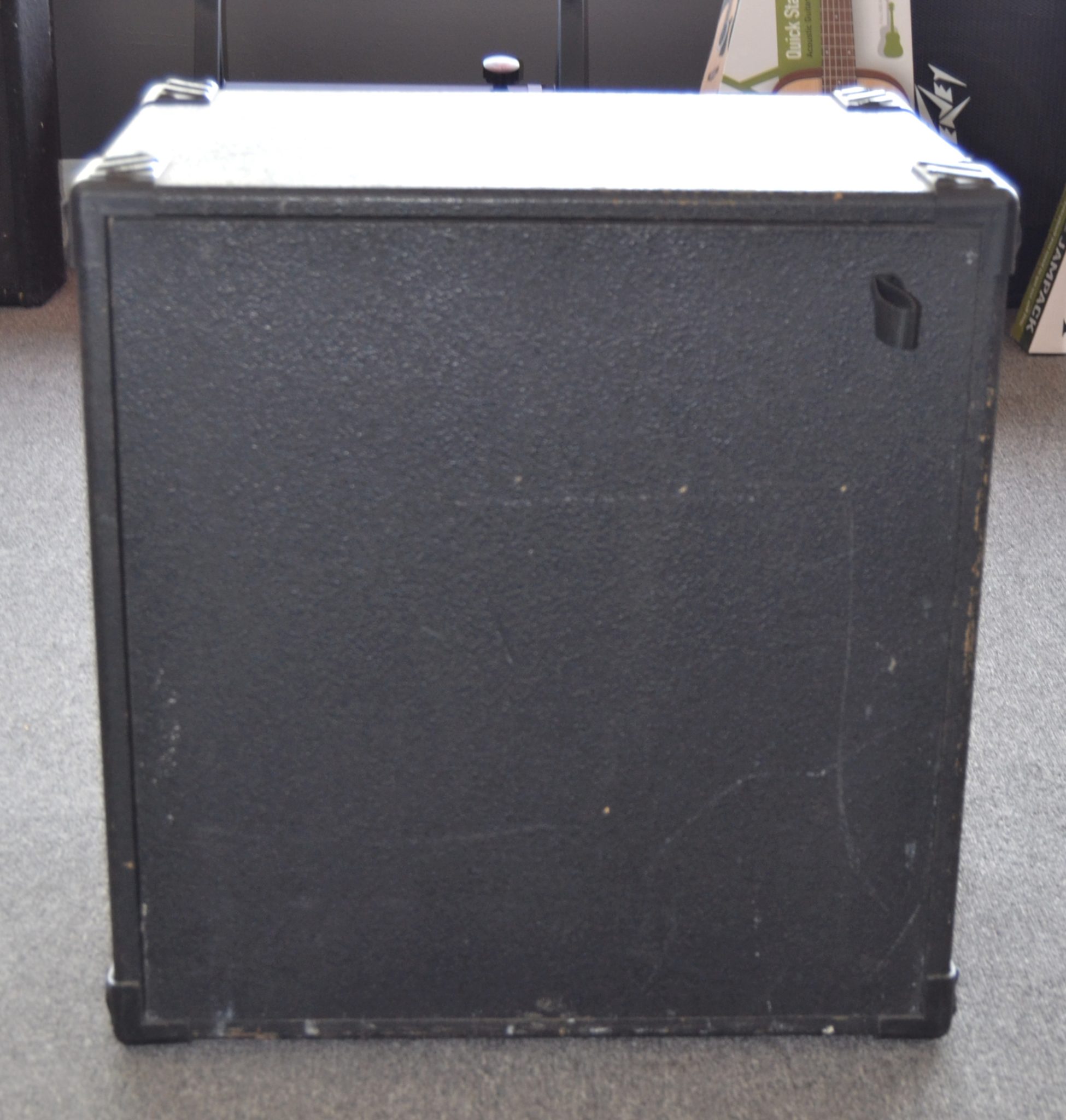 Bag End - 12 Space Effects Rack - Used
