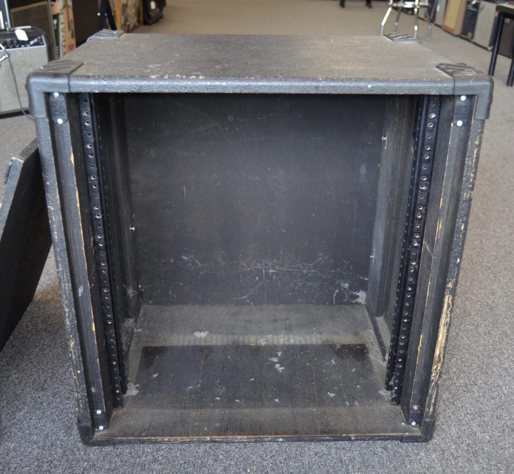Bag End - 12 Space Effects Rack - Used - Image 7