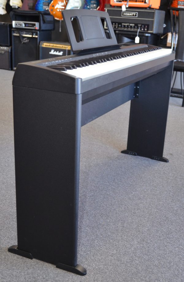 Roland - FP-10 Weighted Action 88 Key Electric Piano with Stand - Used