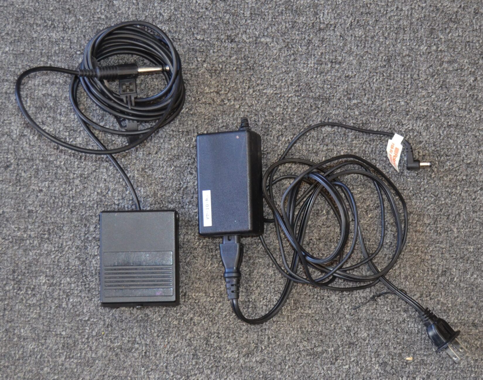 Roland - FP-10 Weighted Action 88 Key Electric Piano with Stand - Used - Image 11