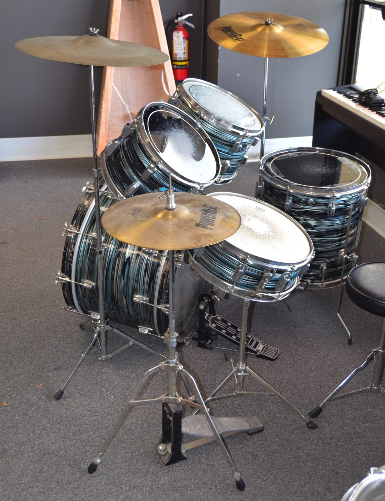 Ludwig - Standard 5 pc. Blue Strada Drum Kit  w/ Hardware & Cymbals 1970 - Used - Image 4