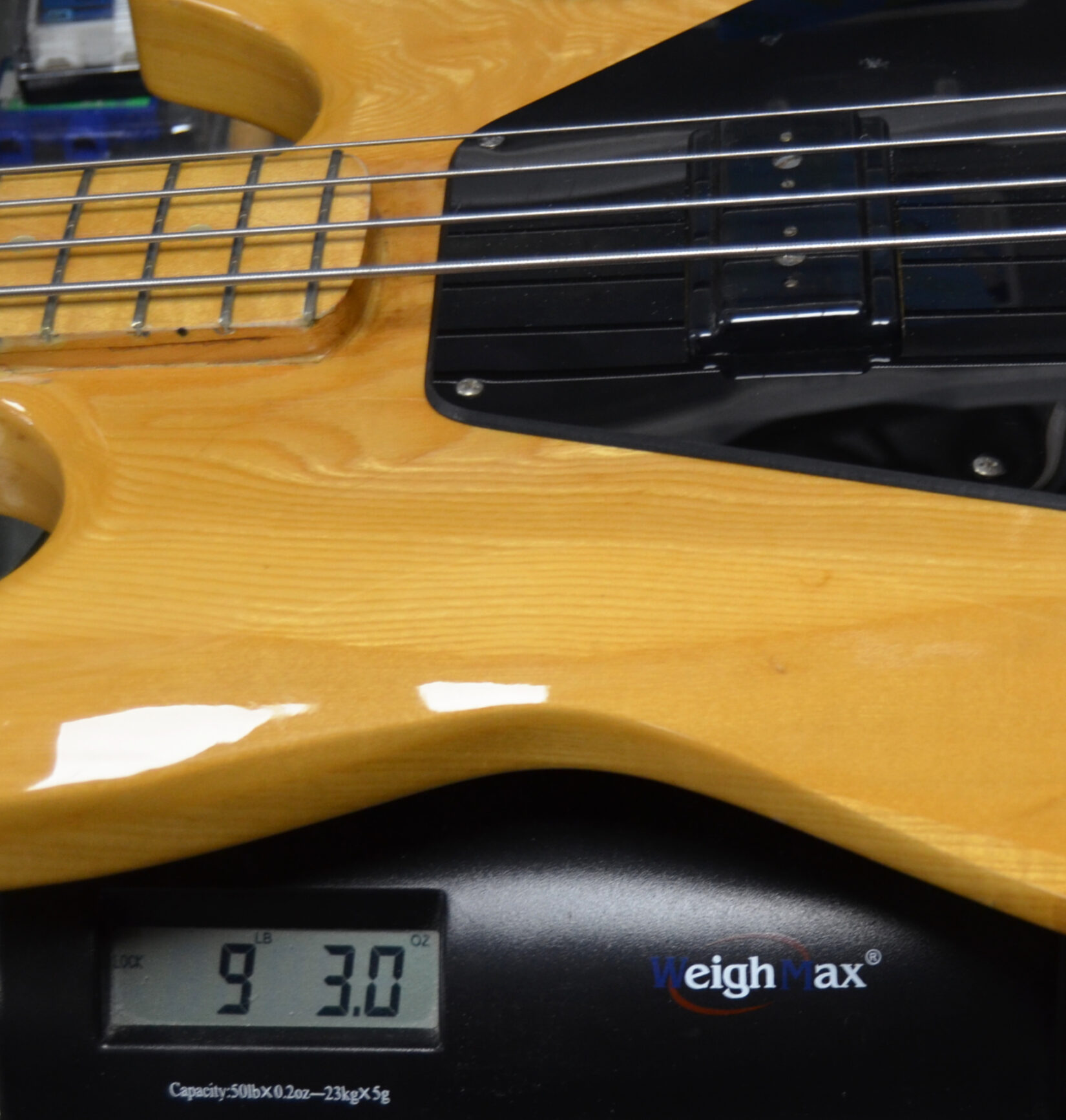 Maya - Ripper Bass Guitar w/ HSC - Used - Image 20