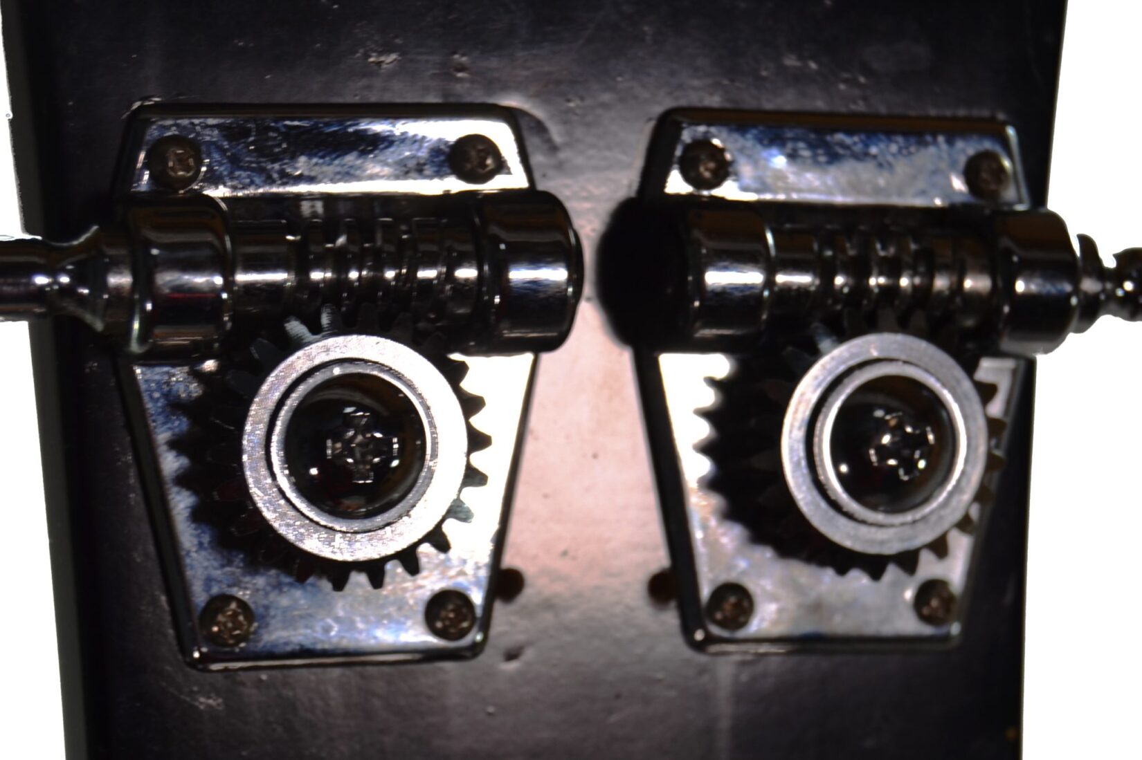 Maya - Ripper Bass Guitar w/ HSC - Used - Image 9