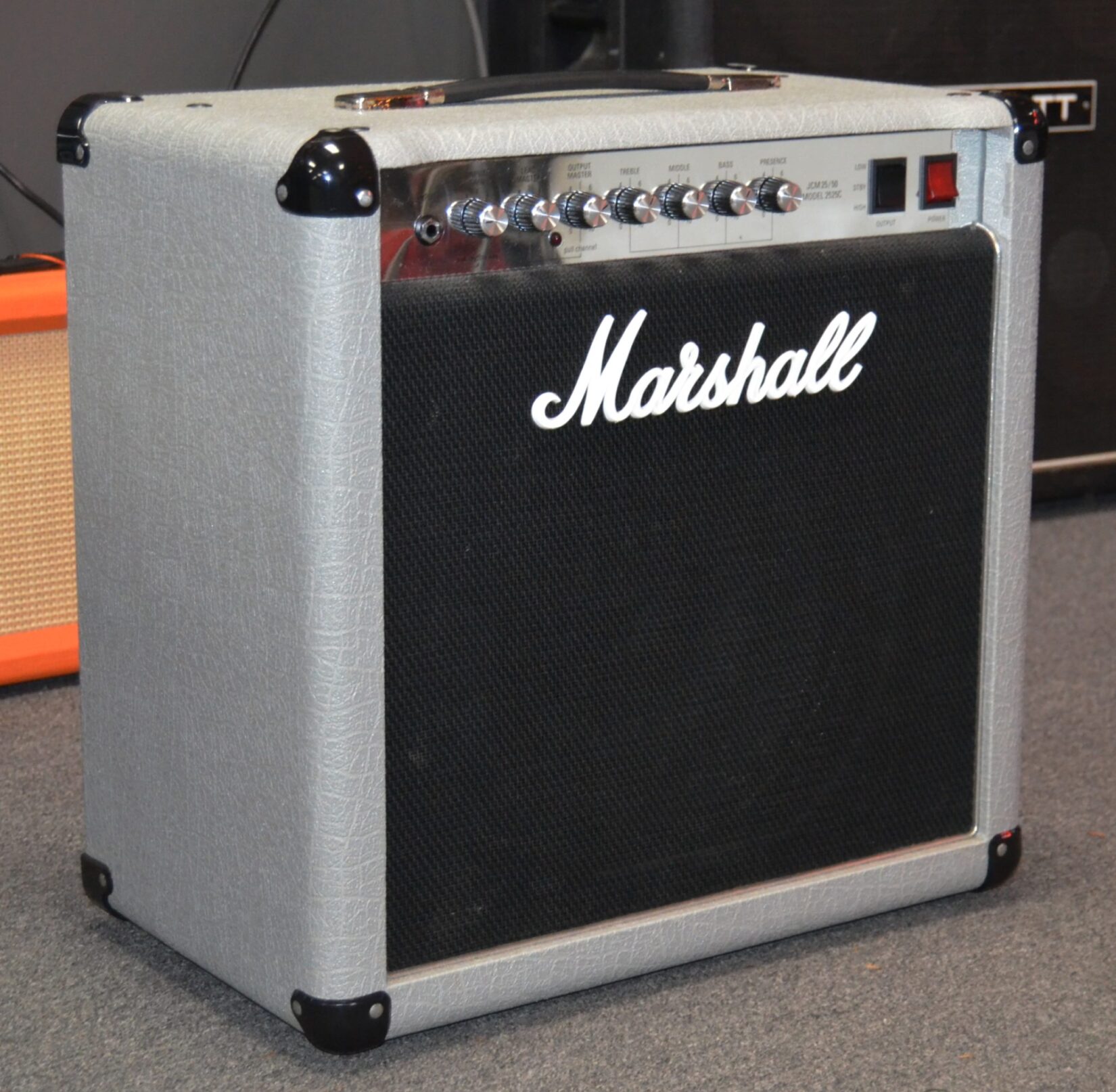 Marshall - 2525C JCM 25/50 Guitar Combo Amplifier - Used - Image 2