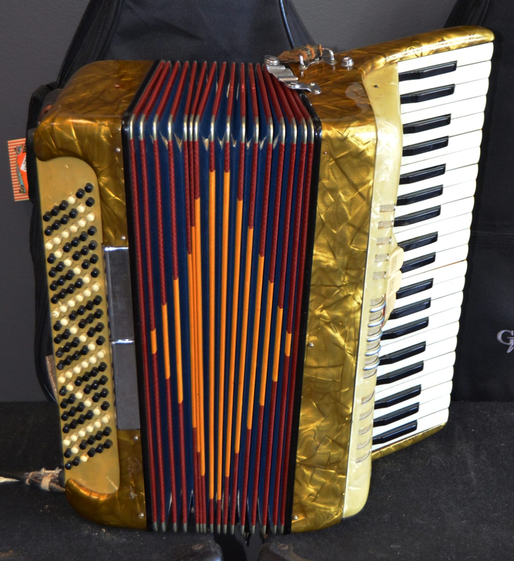 Cavalli - Italian Made Accordion w/ Case - Used - Image 5