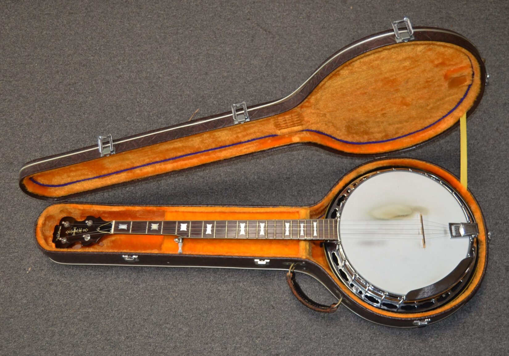 Ventura - Professional 5 String Banjo w/ HSC - Used - Image 12