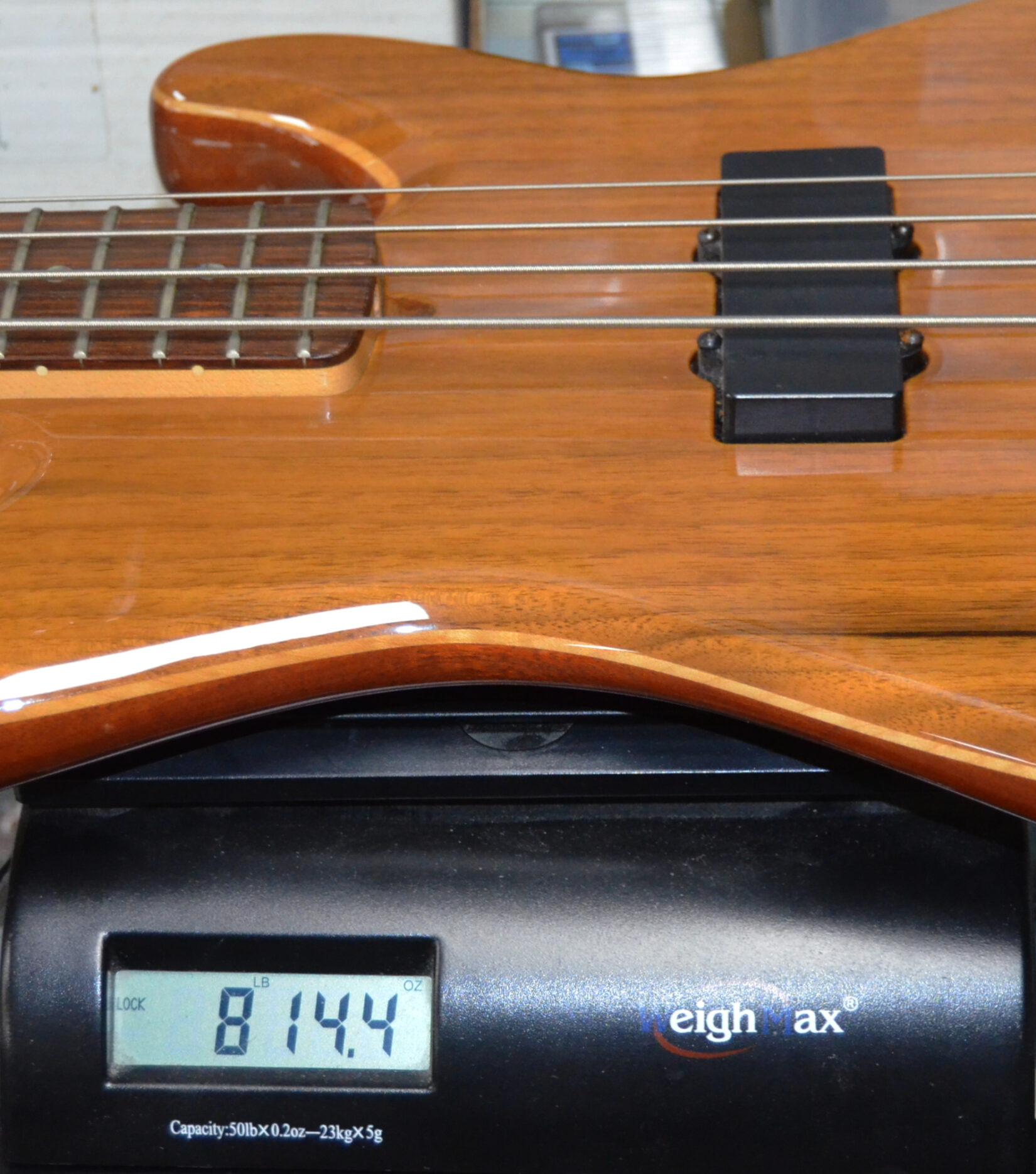 Fender - USA Zone Bass Guitar w/ OHSC - Used - Image 12