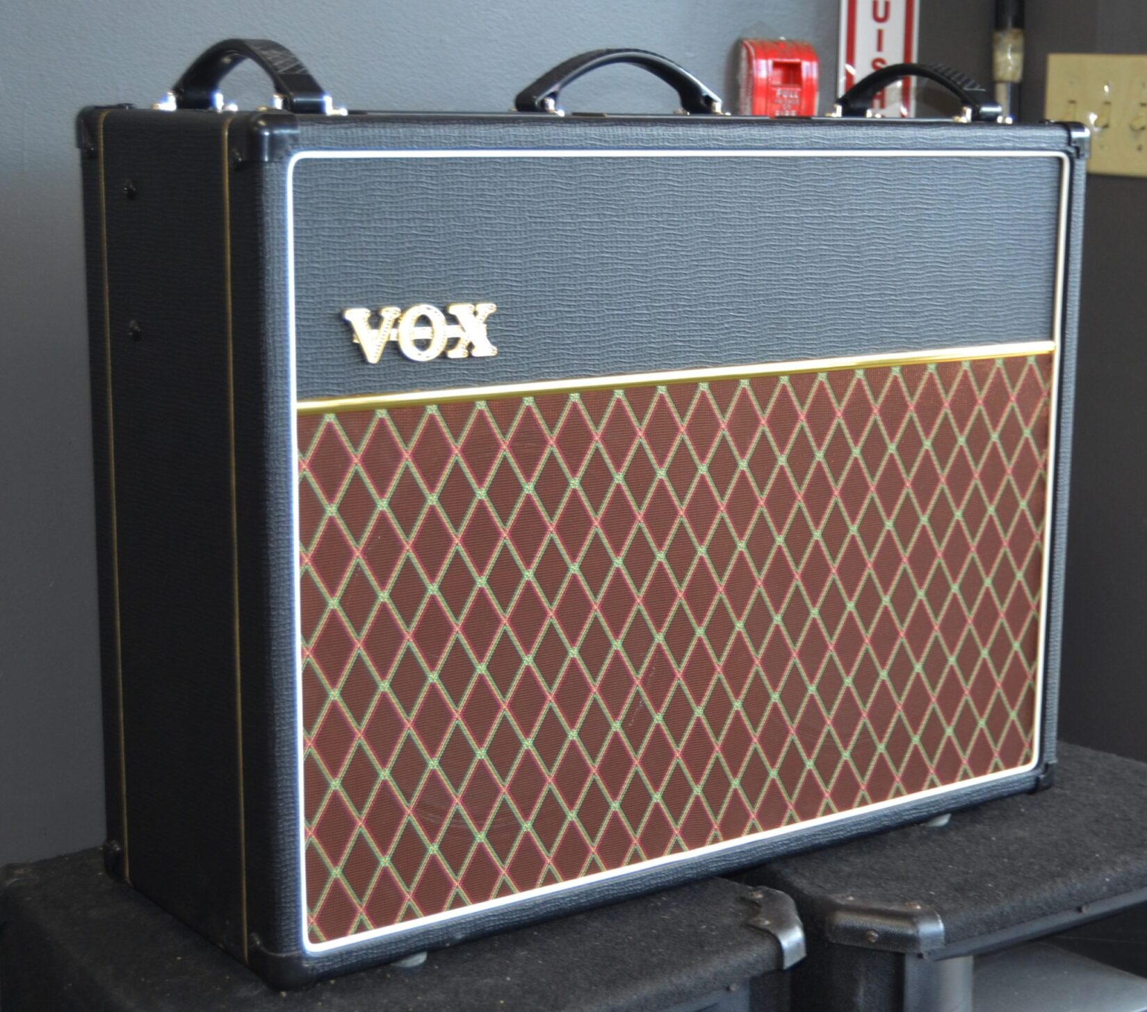 Vox - AC15C2 - 15w 2x12 Guitar Tube Combo Amplifier - Used - Image 3