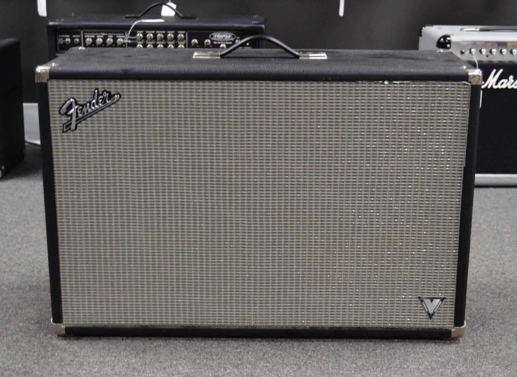 Fender - VM212 Vintage Mod 2x12 Closed Back Guitar Cabinet - Used