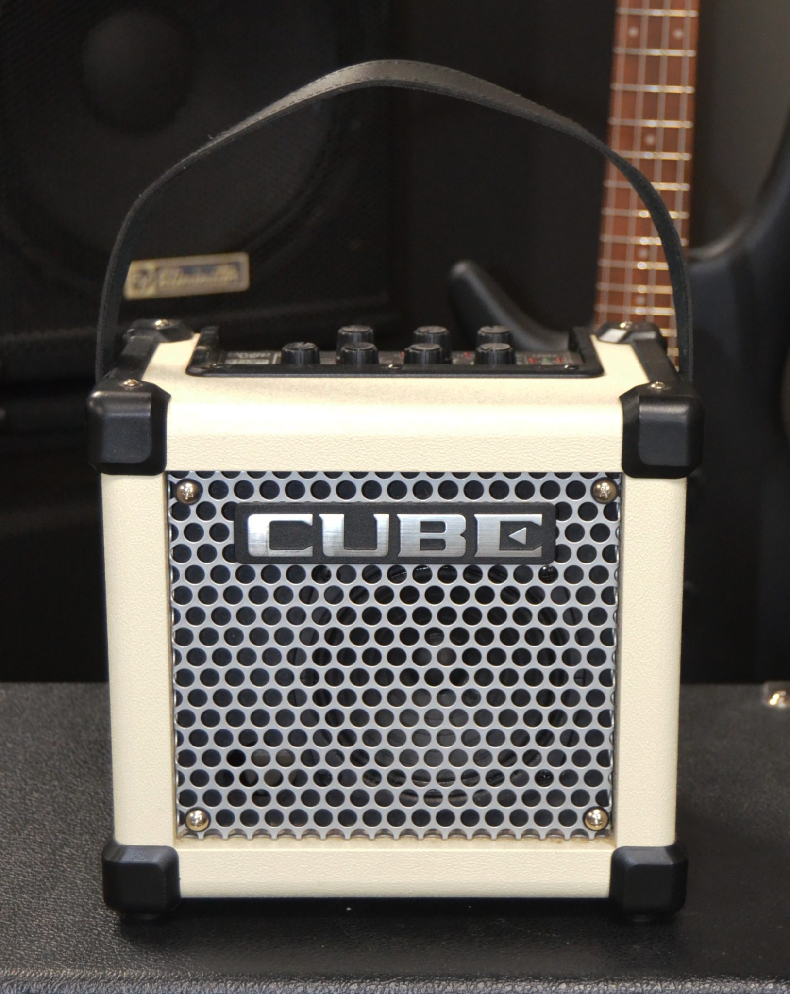 Roland - Micro Cube Portable Guitar Amplifier - Used