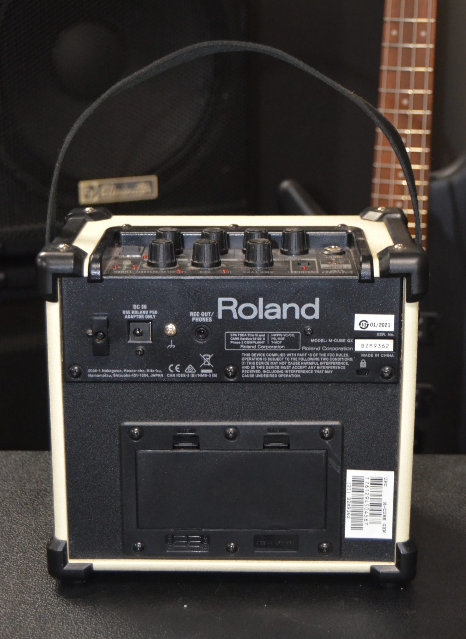 Roland - Micro Cube Portable Guitar Amplifier - Used - Image 5
